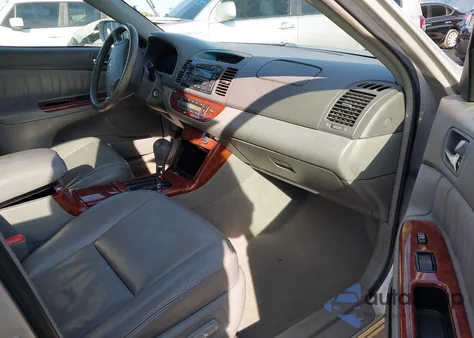 2005 Toyota Camry Xle из США, поврежденный, VIN 4T1BE32K95U600201